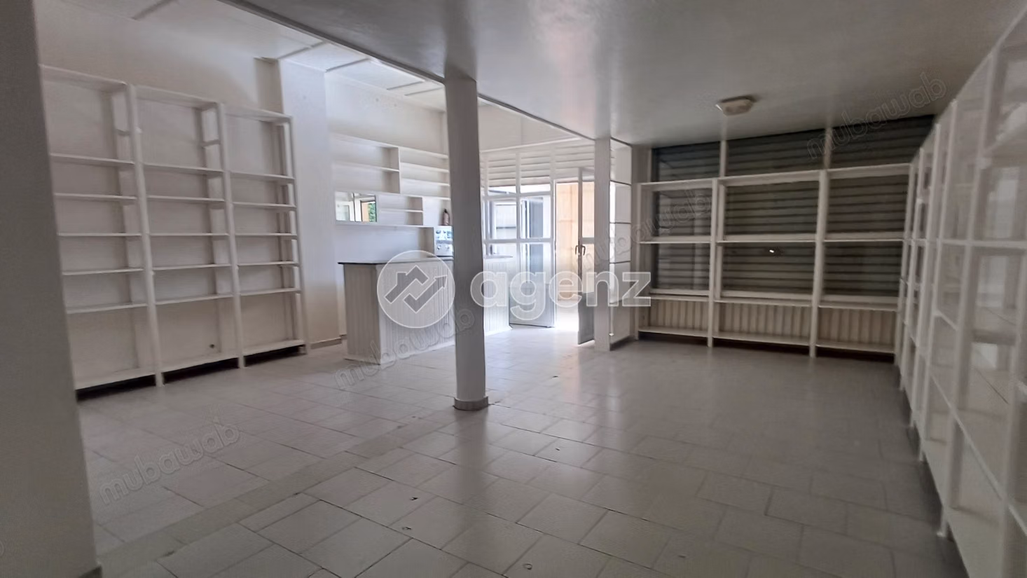 Commerce à vendre 42 m² Agdal Rabat