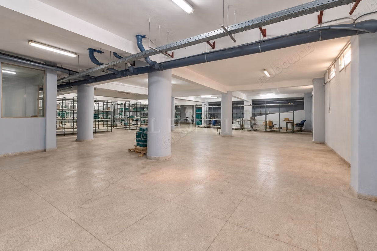 For sale – Industrial building of approximately 2,640 m² – Sidi Bernoussi, Zone I2S1