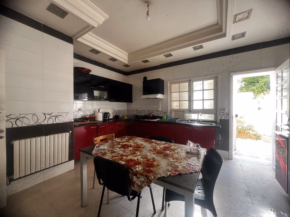 A vendre Villa sur terrain de 500 m² à Menzah V