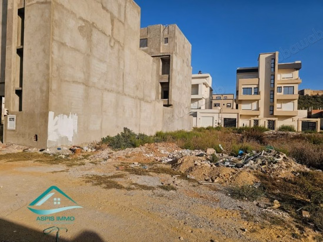 Terrain 242 m² à Jinen El Mansourah Kelibia