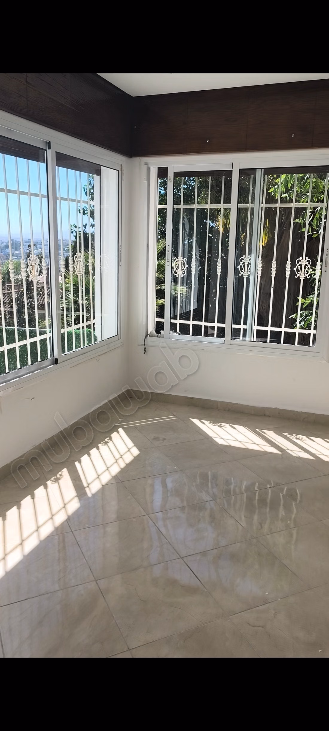 Alquiler de villa en Jbel Kbir. 700 m². A 2 minutos de Socco Alto