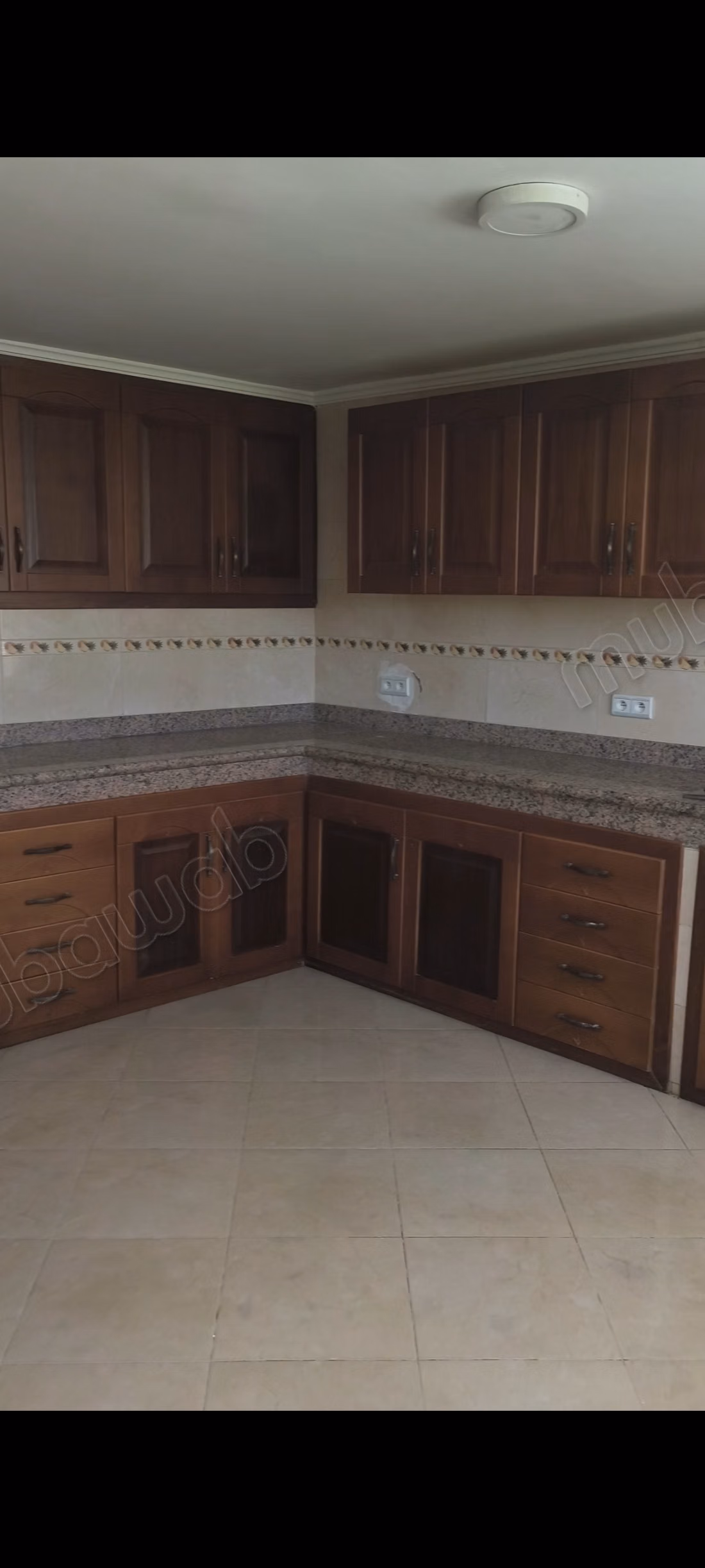 Alquiler de villa en Jbel Kbir. 700 m². A 2 minutos de Socco Alto