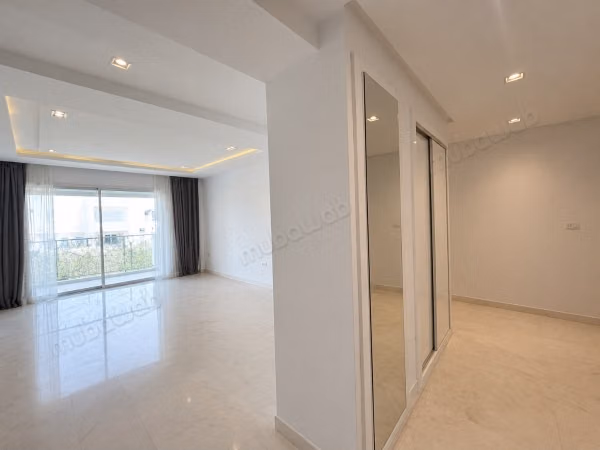 Un s2 à Vendre Ain Zaghouan Nord