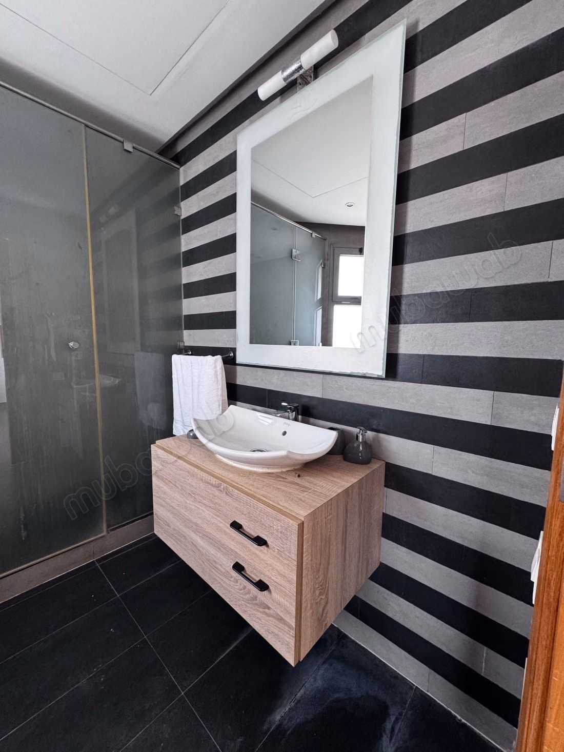 Renovated furnished studio with ocean view and Hassan II Mosque