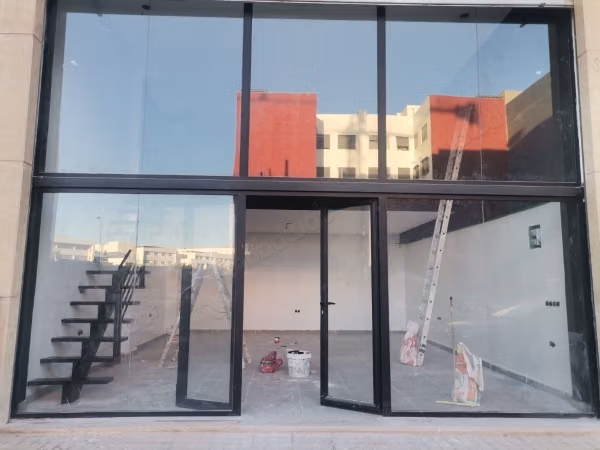 Local 67m a vendre a Almaz 
Annakhil
