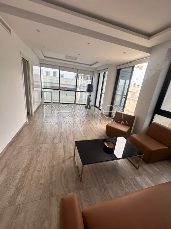 Ufficio H4 in affitto ai Giardini di Cartagine