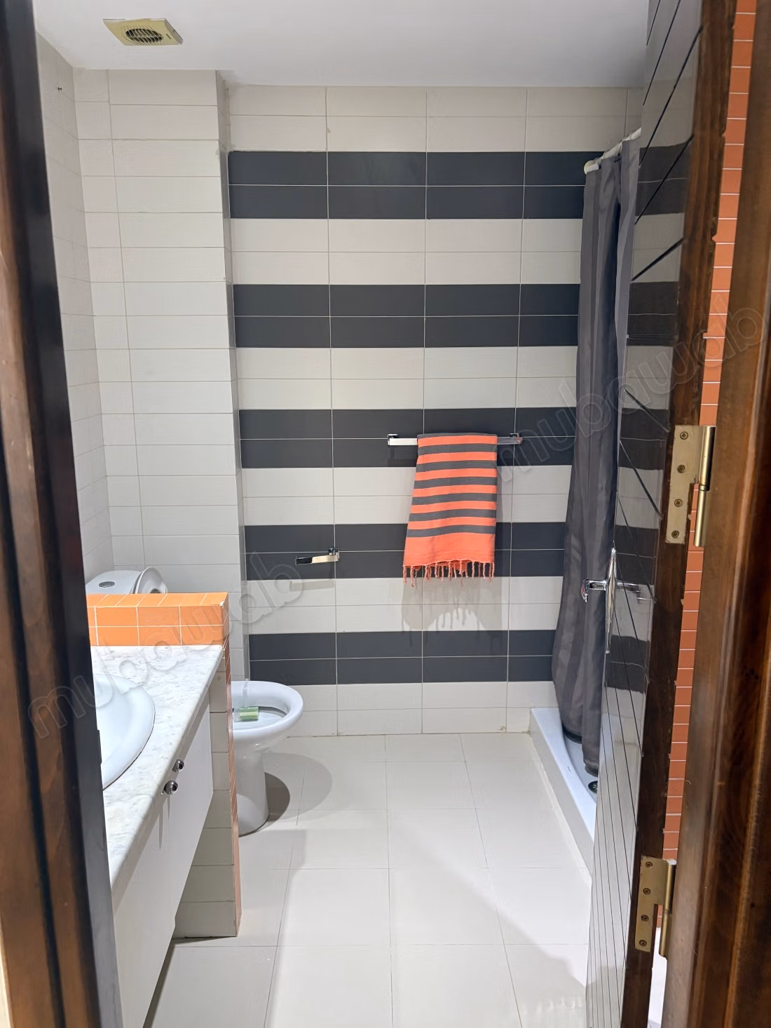 Duplex arredato con ricchezza nel quartiere delle palme