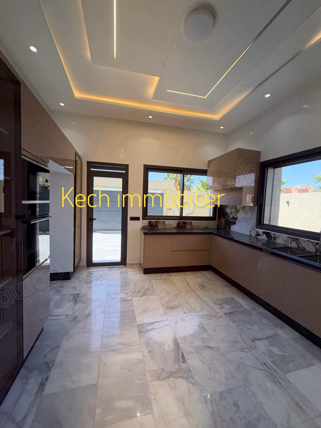 Magnificent villa for sale in Hay Targa. 5 comfortable bedrooms. Pool, air conditioning