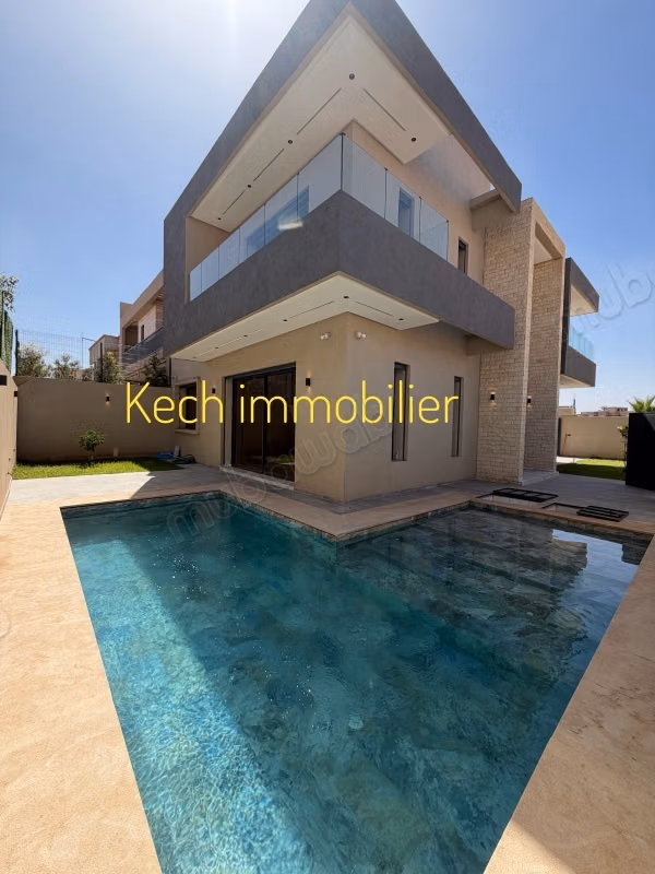 Magnificent villa for sale in Hay Targa. 5 comfortable bedrooms. Pool, air conditioning