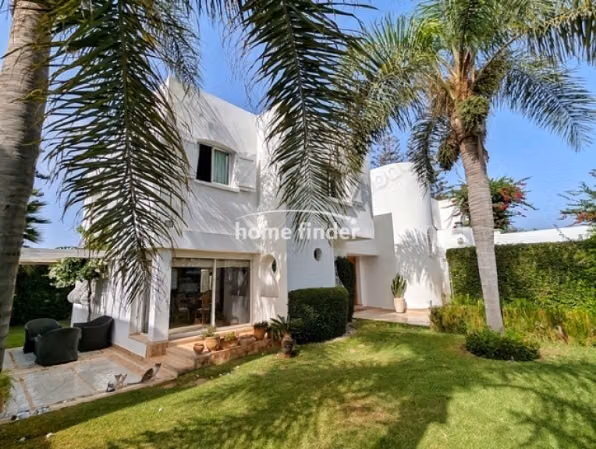 Villa meublée à louer sur Ain Diab 
470 m²