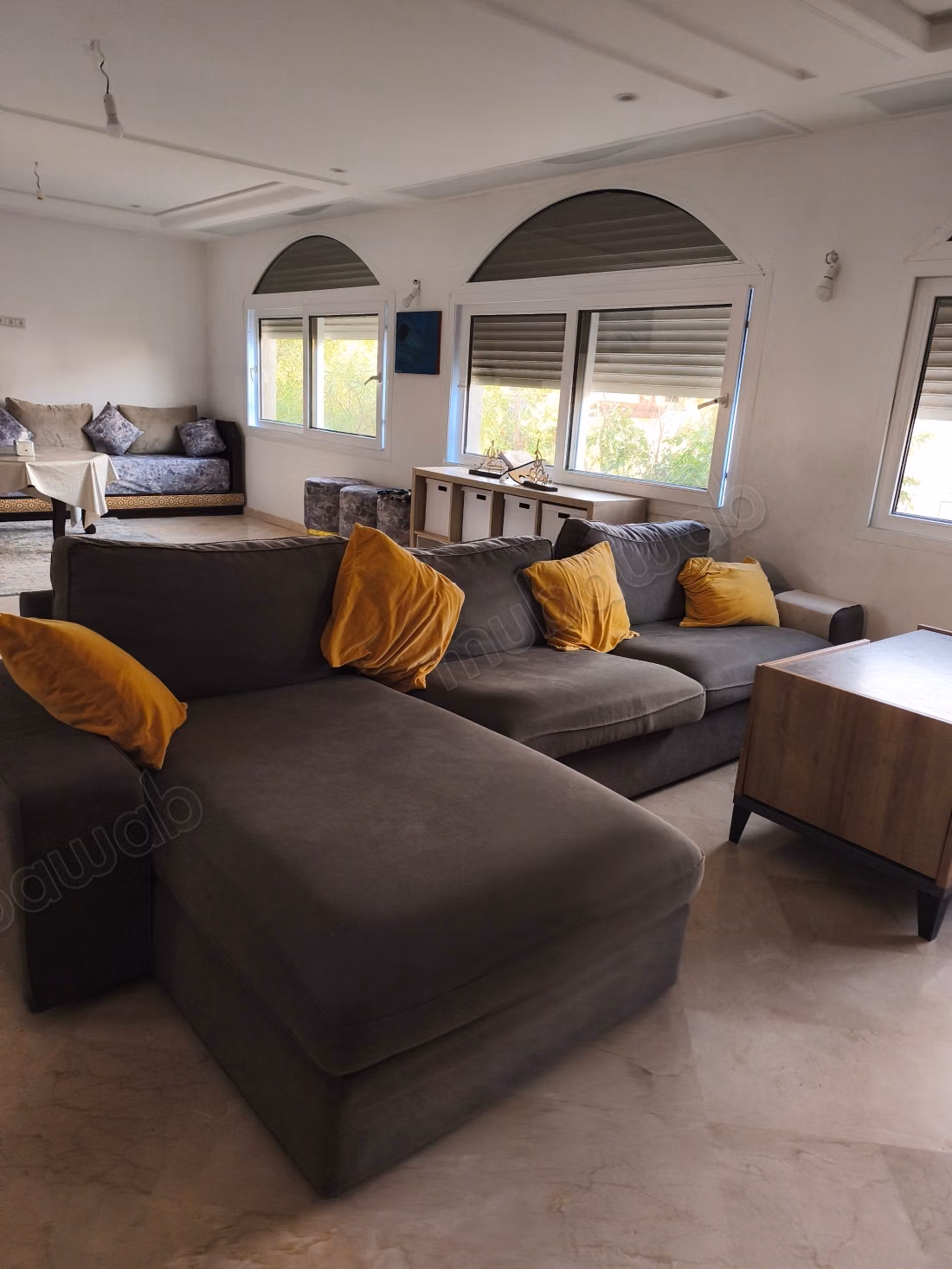 Casa de alta gama en venta en Malabata. Superficie total de 300 m². Terraza y jardín