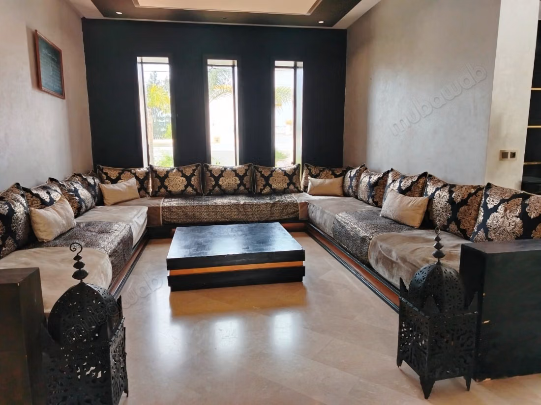 Villa de haut standing à louer longue durée à Souissi