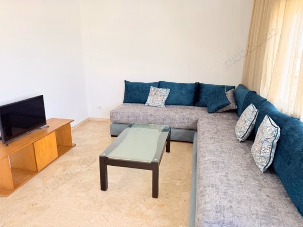 Alquila este apartamento en Mers Sultan. Superficie de 70 m²