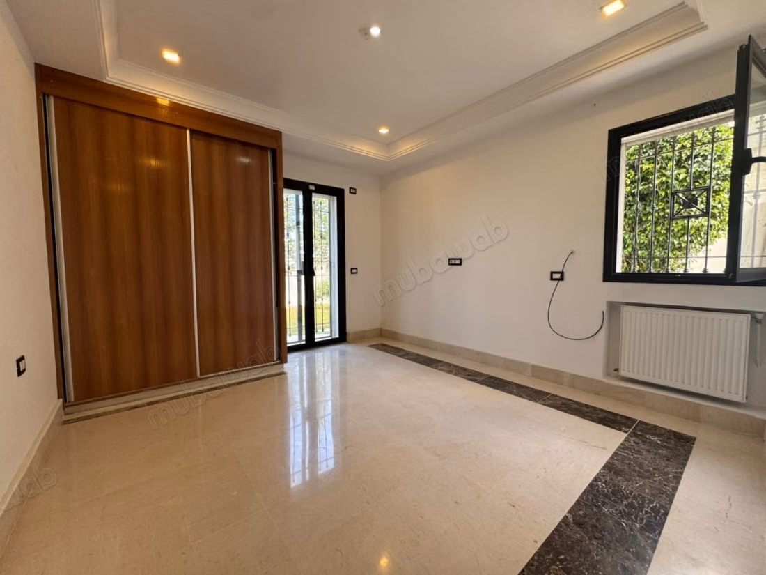 Casa Villa S4 con piscina a Chotrana 3