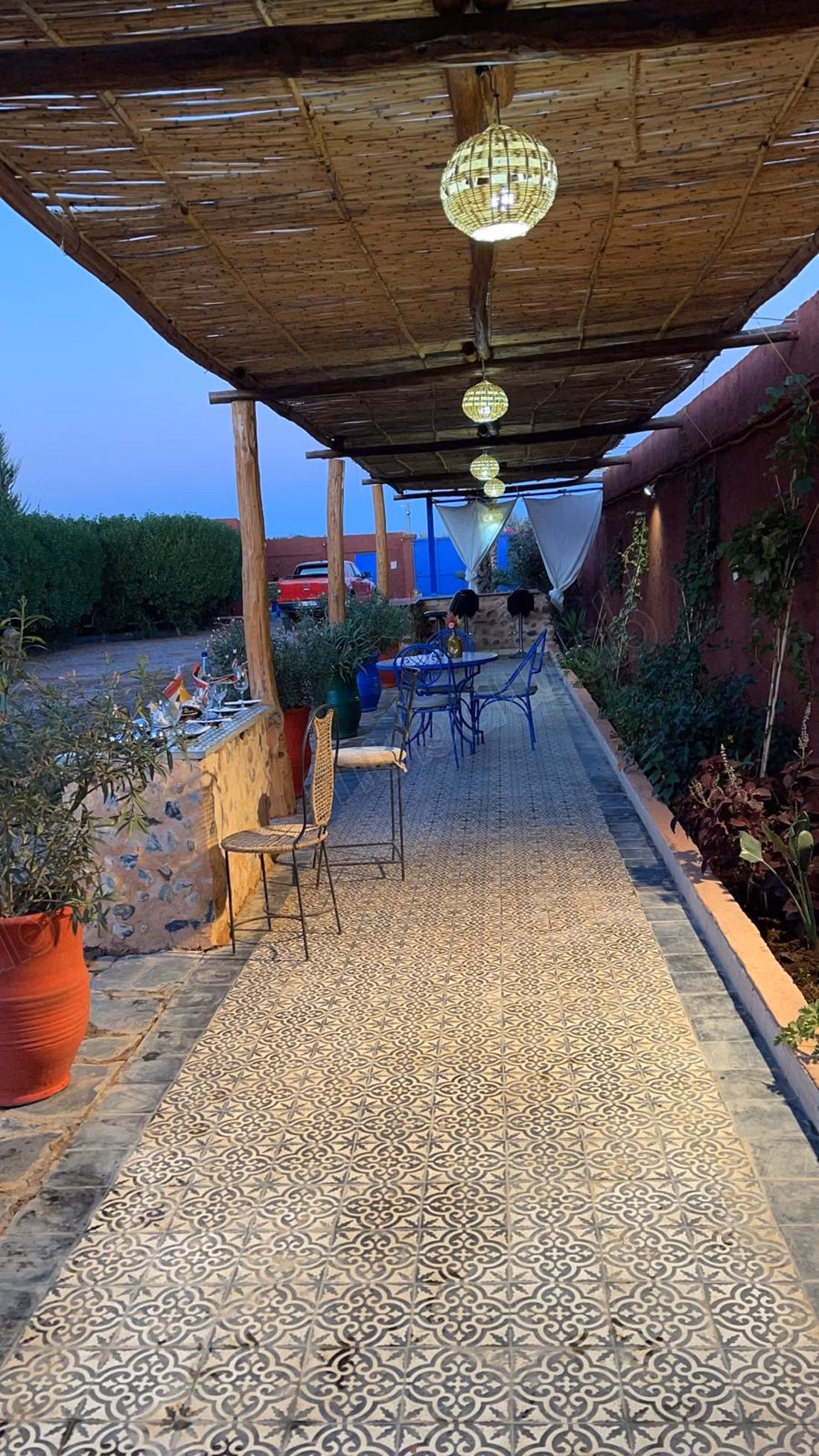 Magnifique villa à vendre à Ouled Hassoune. 8 chambres