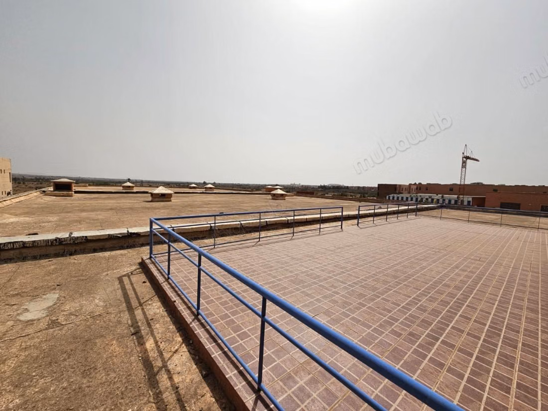 Local à vendre – Zone industrielle de Sidi Ghanem