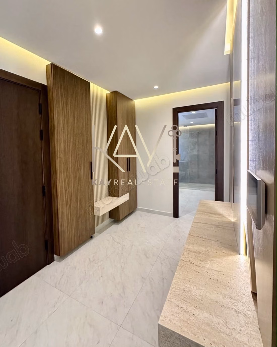 New high-end apartment for rent - city center