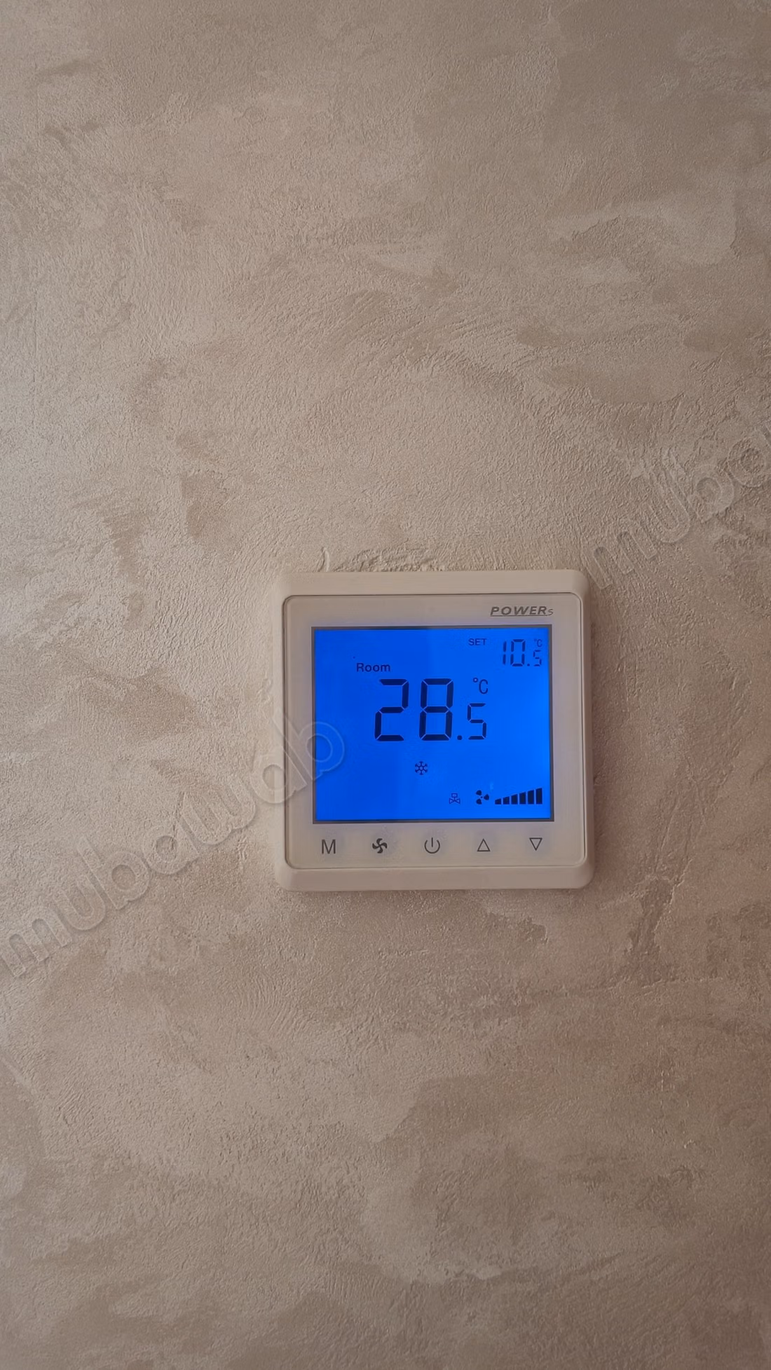 Superbe appartement à louer à Agdal. Surface 90 m². Climatisation et cheminée