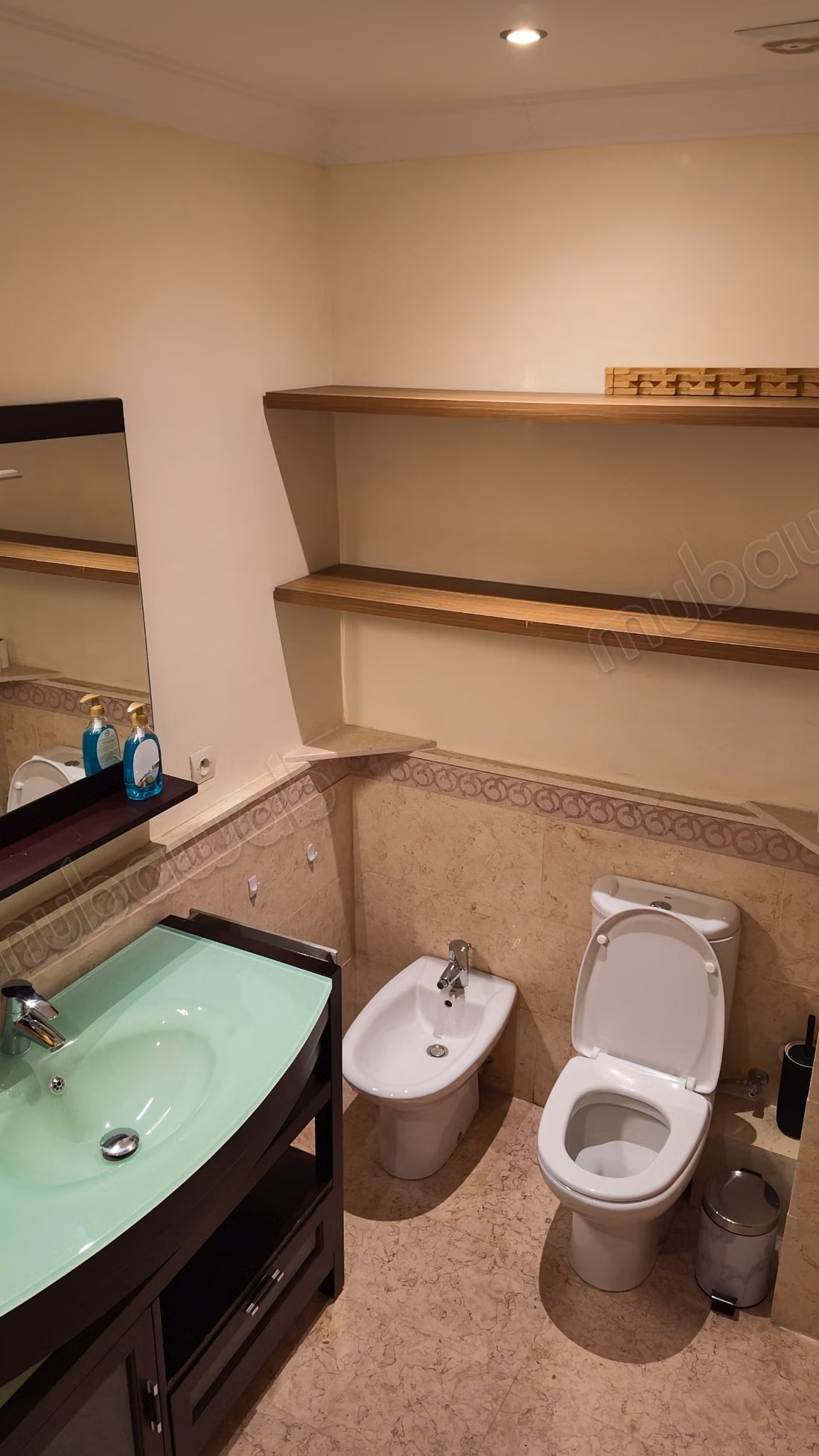Superbe appartement à louer à Agdal. Surface 90 m². Climatisation et cheminée