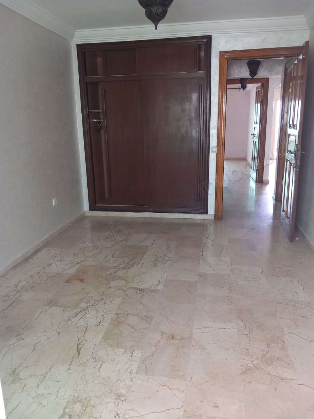 Superbe appartement à vendre en Centre Ville. Superficie 100 m². Concierge et climatisation — 3
