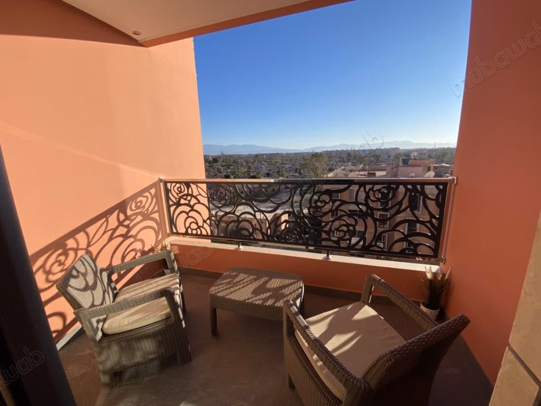 En alquiler — apartamento amueblado Victor Hugo