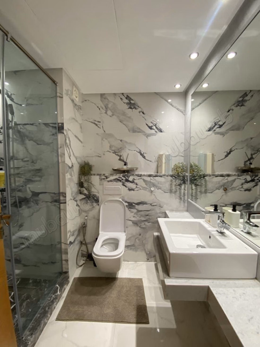 En alquiler — apartamento amueblado Victor Hugo