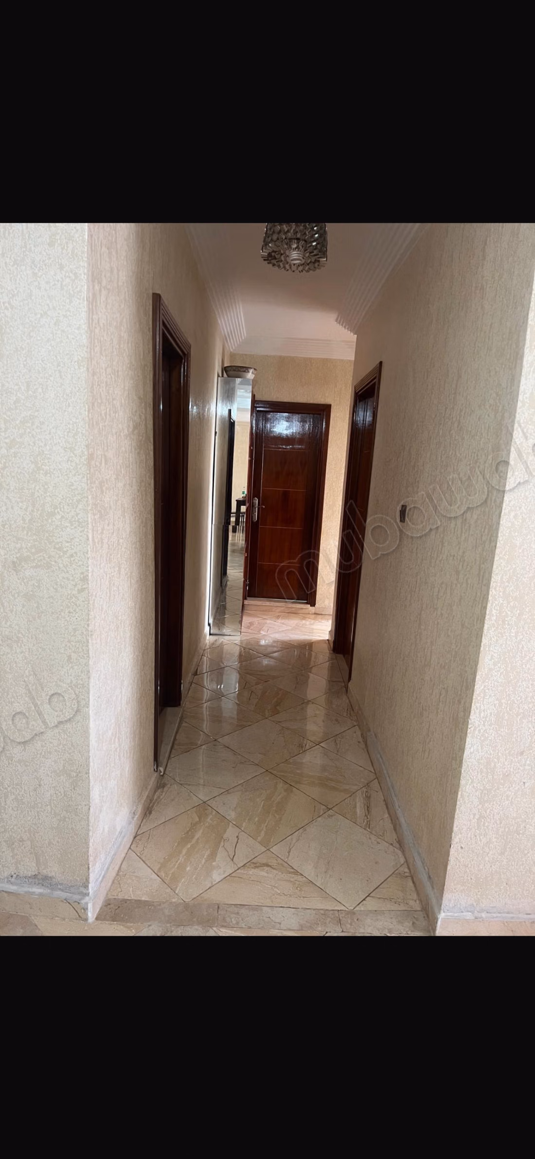 Apartamento en alquiler en Plateau. 3 habitaciones grandes. Bien amueblado