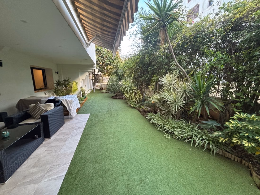 Vend appartement à CIL Hay Salam. Superficie 420 m². Meublé — 2