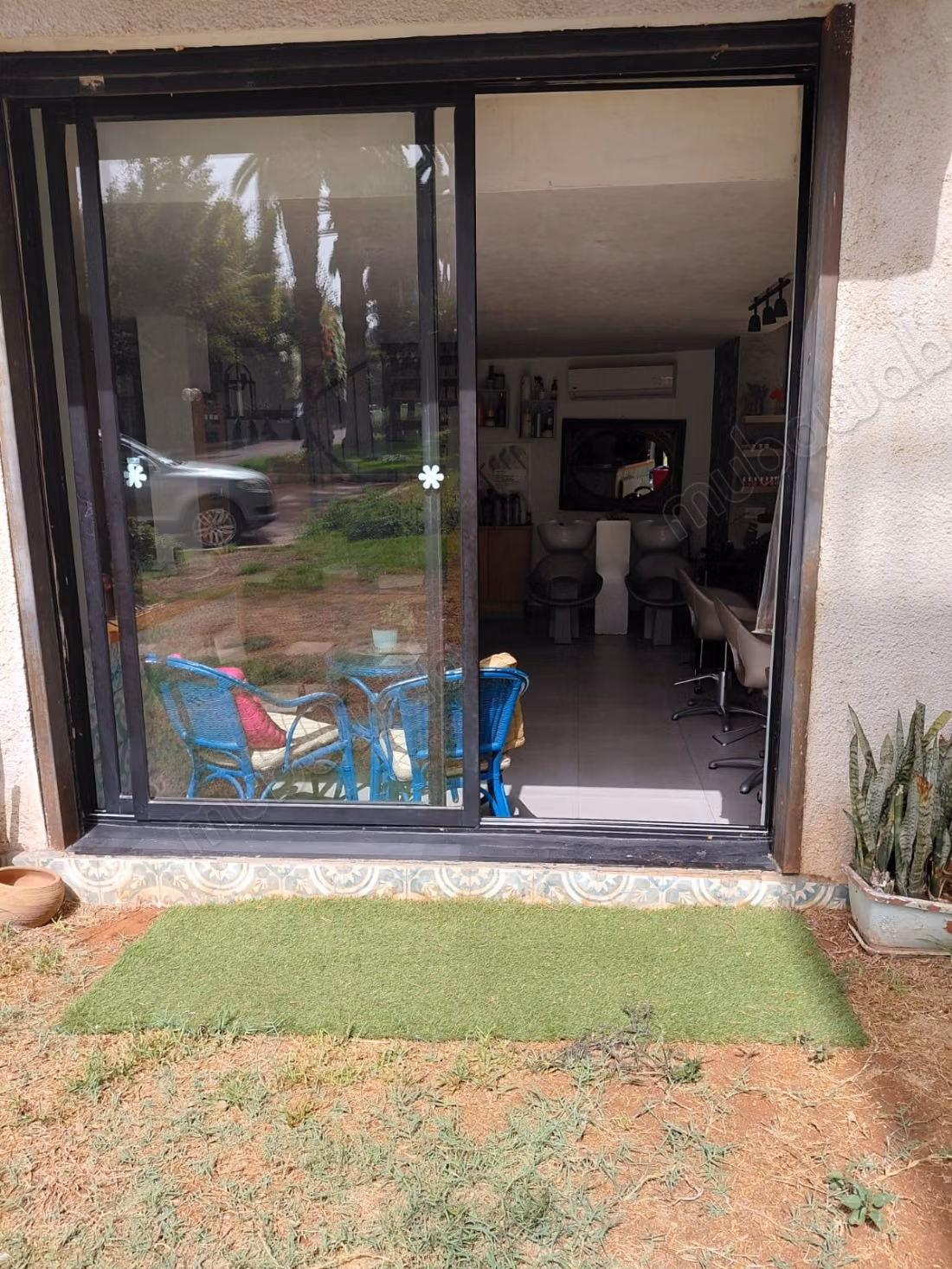 Local comercial en venta en Ain Diab Extension. Superficie 45 m². Aire acondicionado