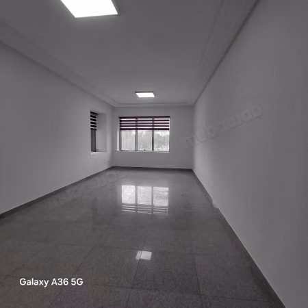 À VENDRE Bureau au Centre Urbain