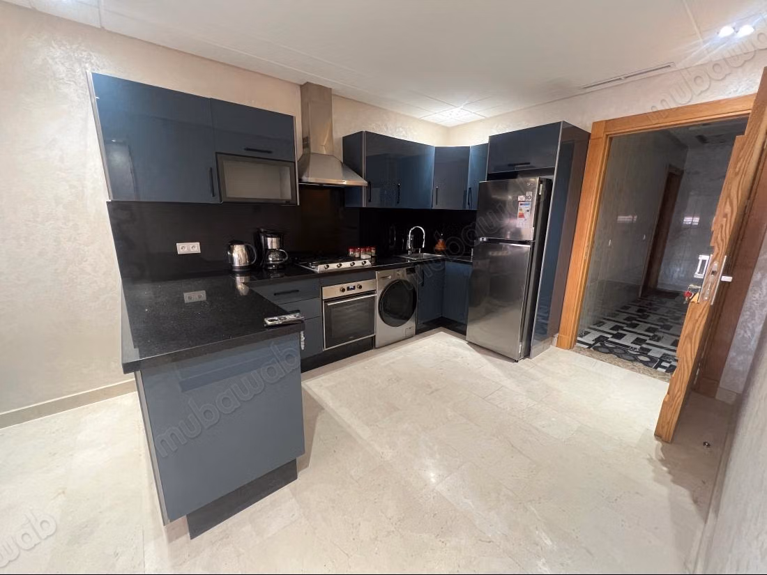 Spacious furnished apartment location