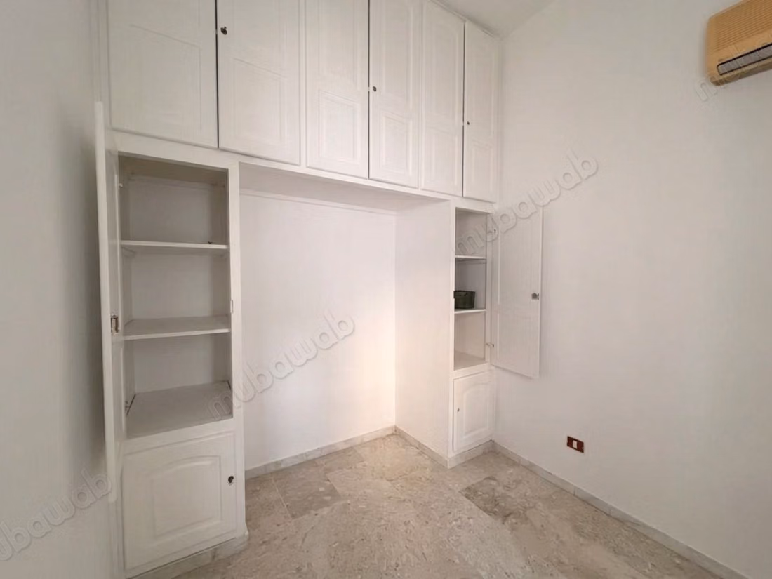 IN AFFITTO Villa a schiera per uso professionale MENZAH 1