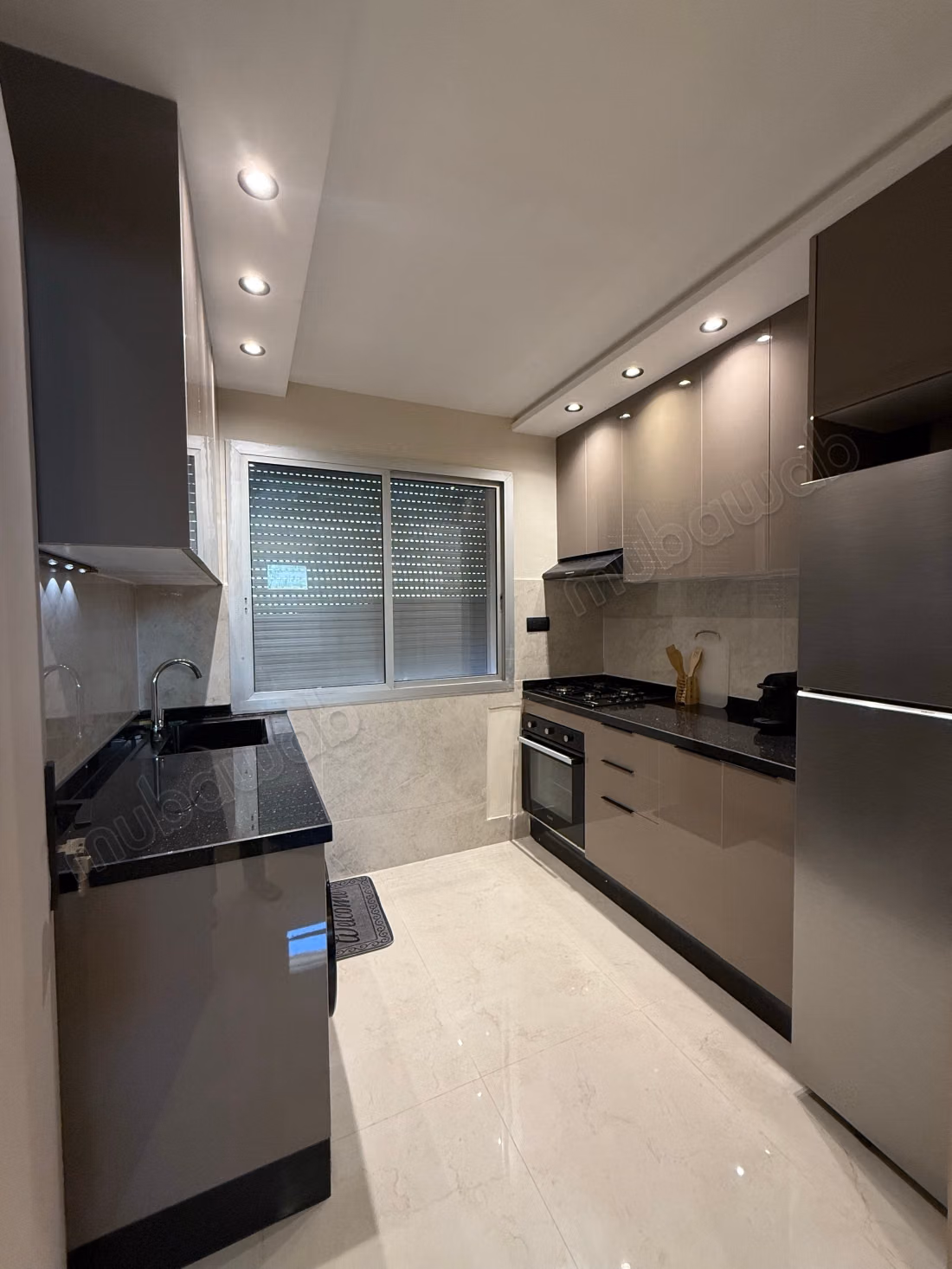 Appartements à louer à Mkinssia. 
2 chambres agréables. 
Nombre minimum de nuitées 1
