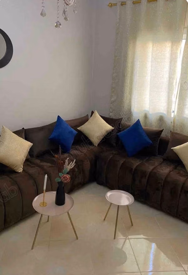 Très bel appartement à louer à Agdal. 1 Chambre. Four