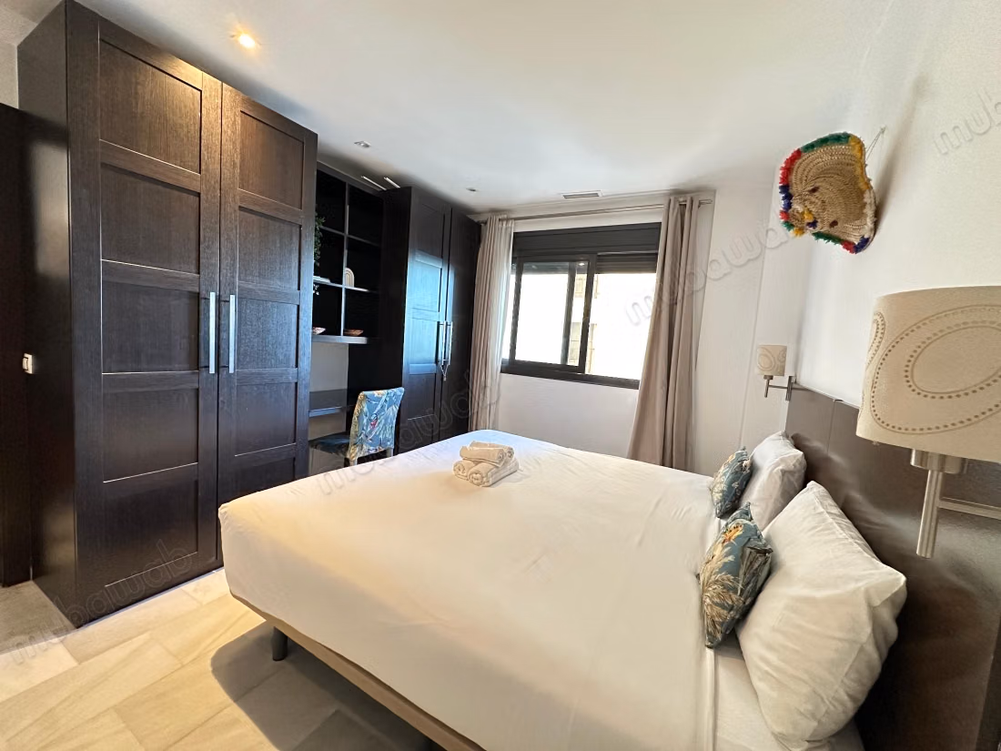 Vente d'un bel appartement à Médina. 3 belles chambres. Meublé — 3