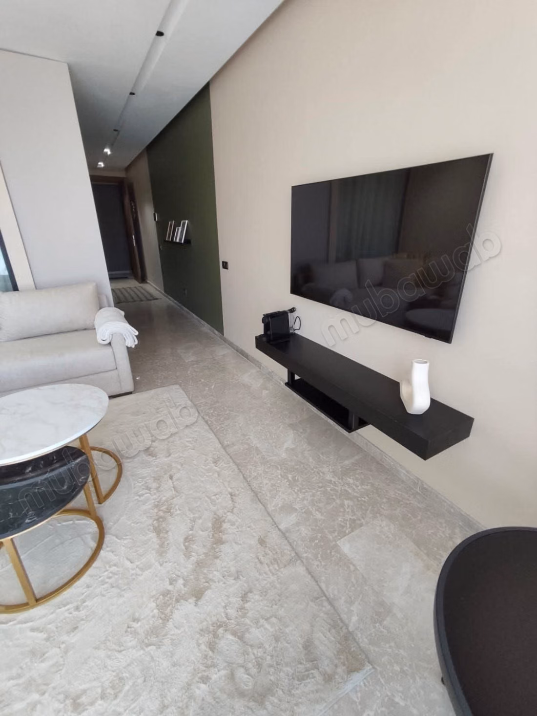 Très bel appartement en location à Maârif. 
1 chambre. 
Meublé