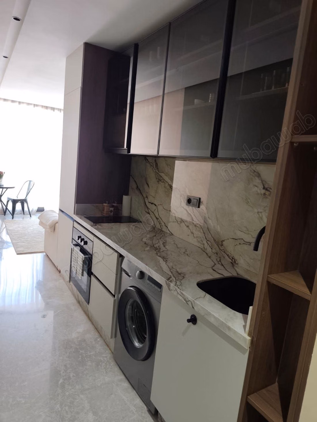 Très bel appartement en location à Maârif. 
1 chambre. 
Meublé