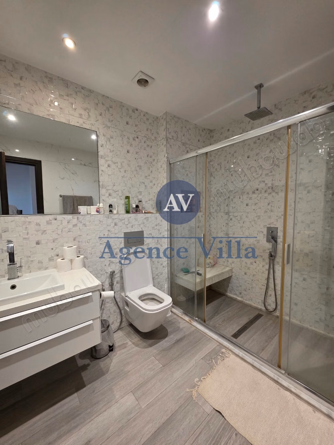 In affitto una villa con piscina a Gammarth