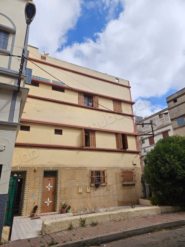 Maison R2 à vendre quartier sbata