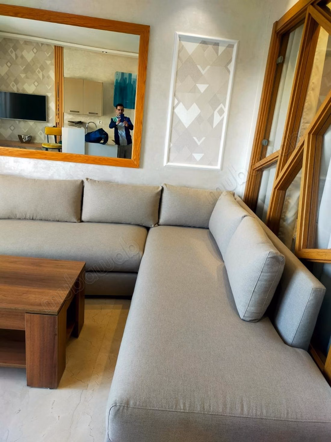 Apartment for rent in CIL Hay Salam. 2 comfortable rooms. Elevator and terrace