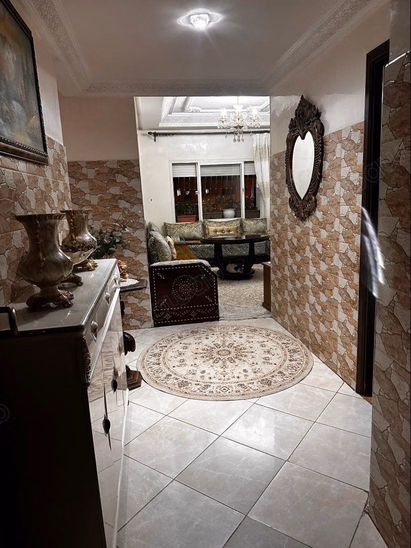 Apartamento en venta en Ahl Loghlam Hay Assalam. Superficie 78 m². Terraza y ascensor