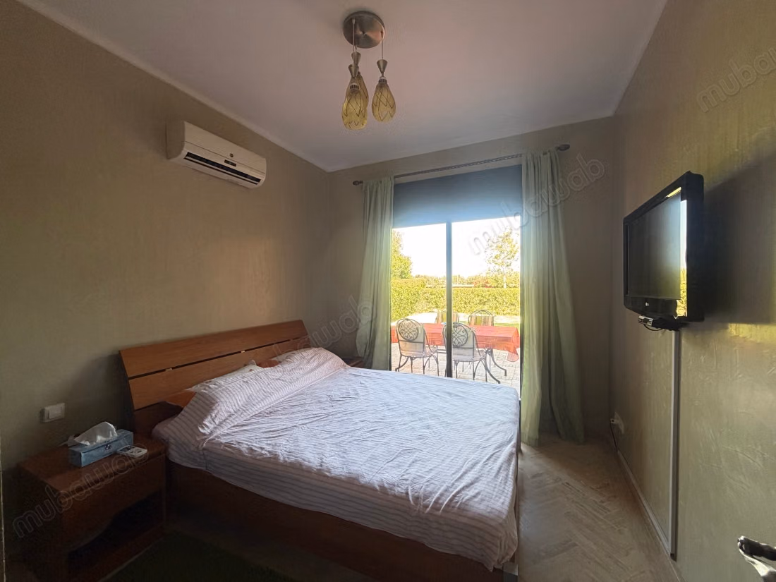 Bel appartement à vendre dans la Route de Fez. Superficie de 153 m². Service de gardien disponible, belle piscine — 2