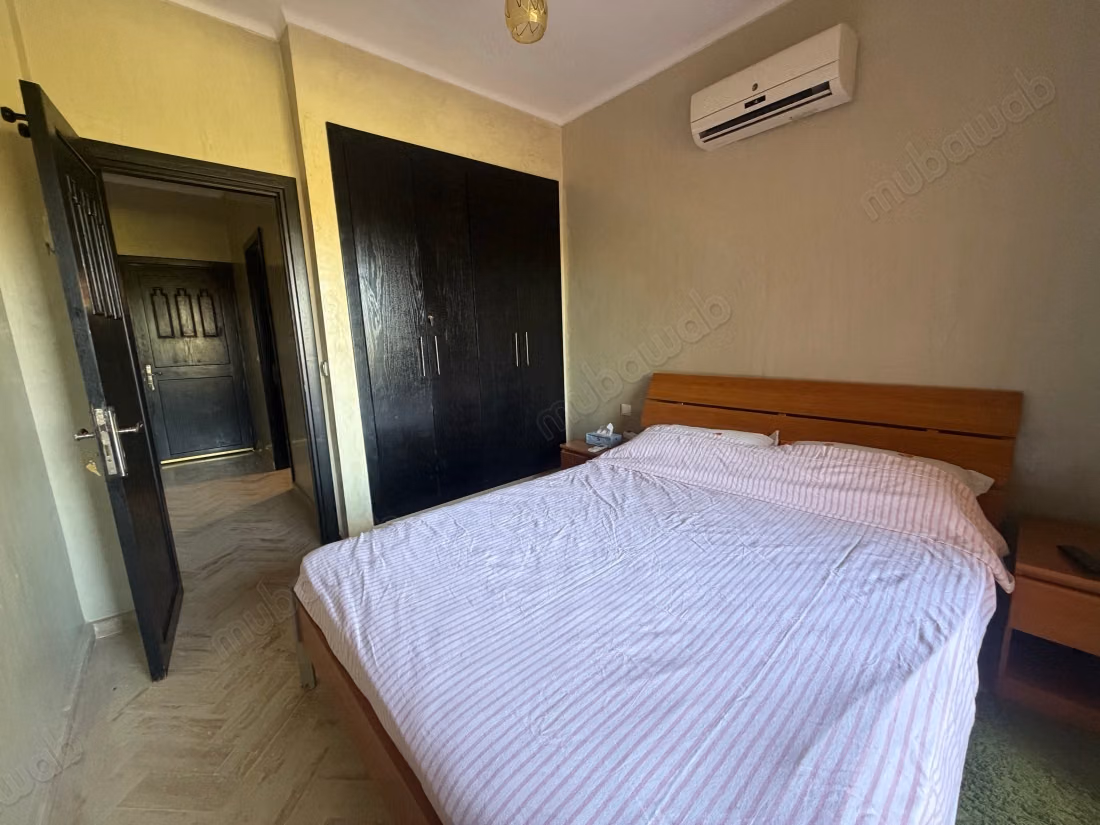 Bel appartement à vendre dans la Route de Fez. Superficie de 153 m². Service de gardien disponible, belle piscine — 3