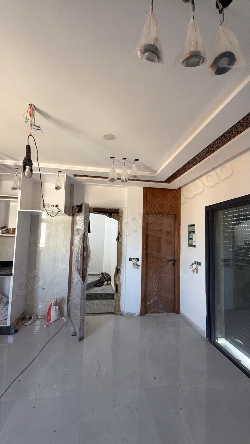 Beautiful apartment for sale in Tanja Balia. 3 bedrooms. Mountain view and security door