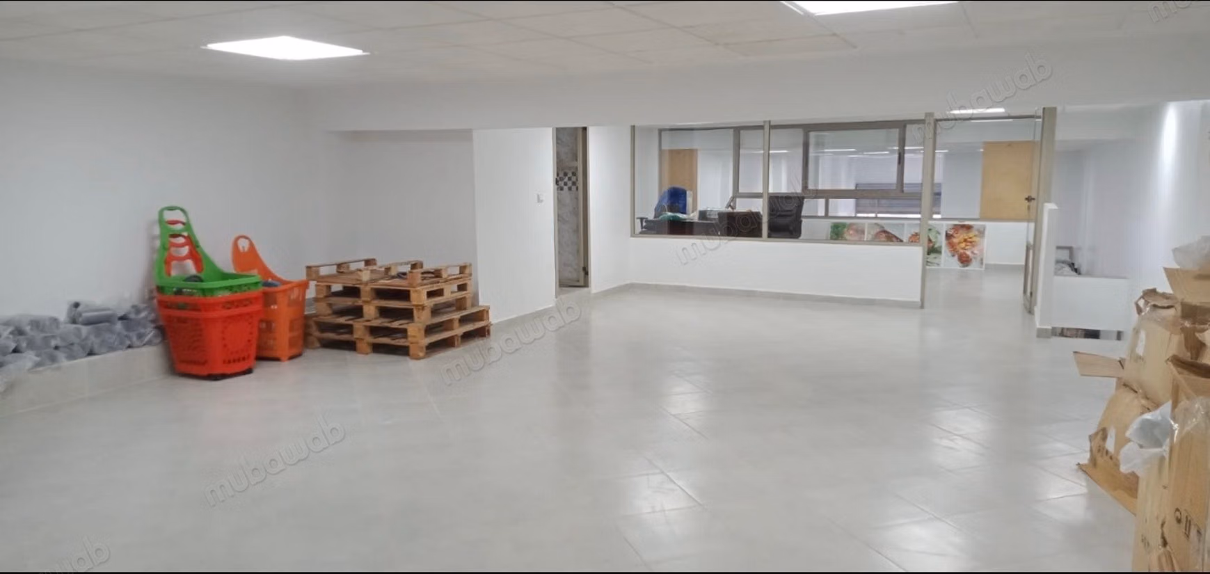 Local commercial 280 m² à louer – Aïn Sebaâ 
donnant sur Bd Chefchaouni