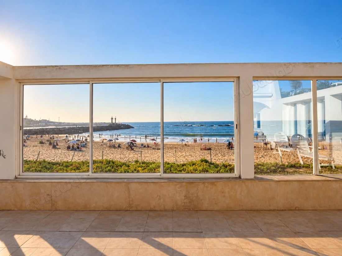 Rare titled villa 482 m2 feet in the water