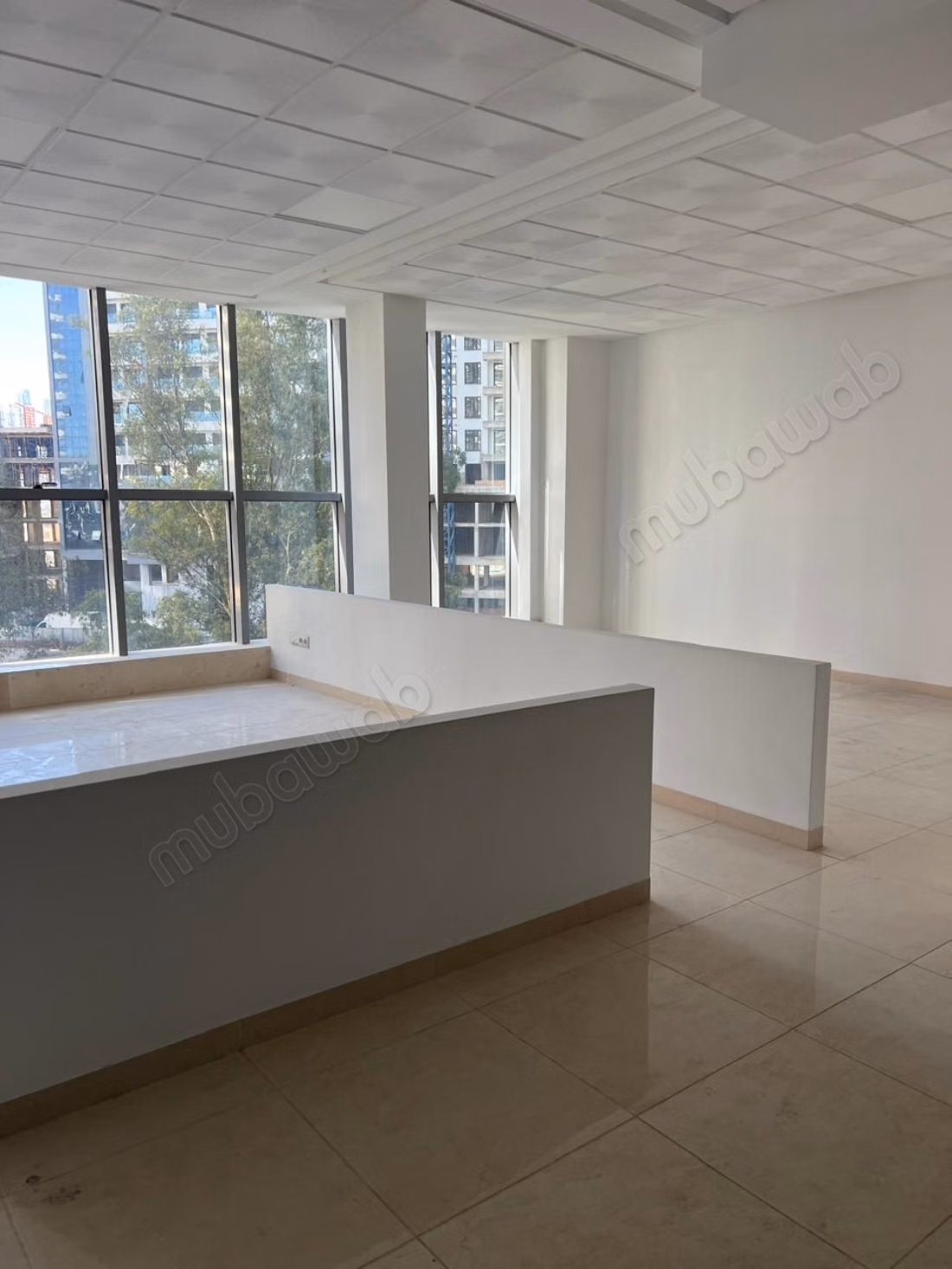Venta de platea de oficina en el centro de negocios de Tánger