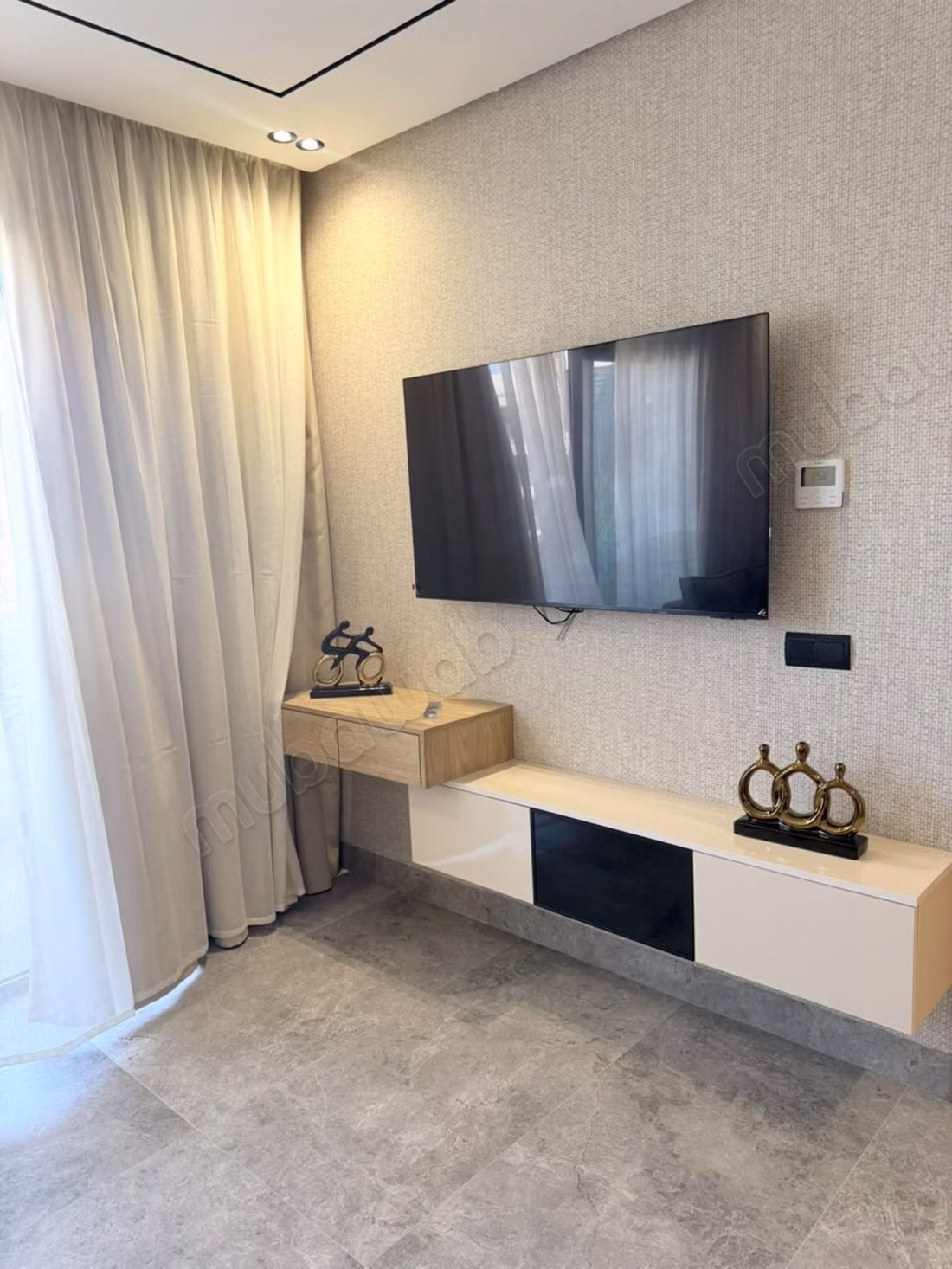 Beautiful modern studio