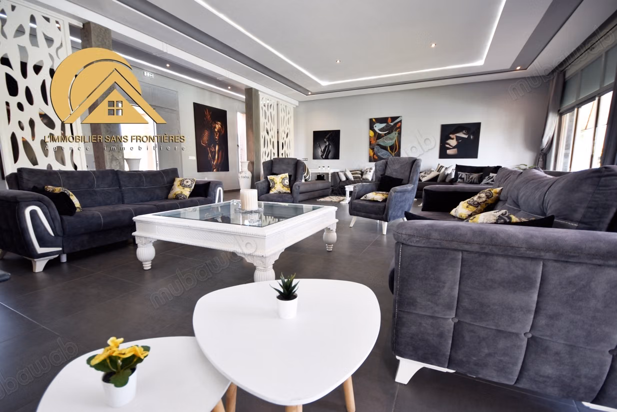 Villa maison d’hôtes meublée à vendre avec piscine chauffée, jardin privé et bungalows — Route d’Ouarzazate, Marrakech