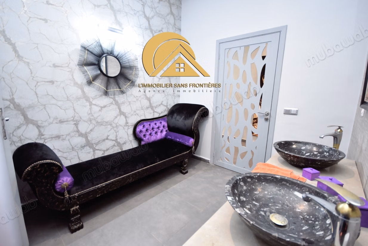 Villa maison d’hôtes meublée à vendre avec piscine chauffée, jardin privé et bungalows — Route d’Ouarzazate, Marrakech
